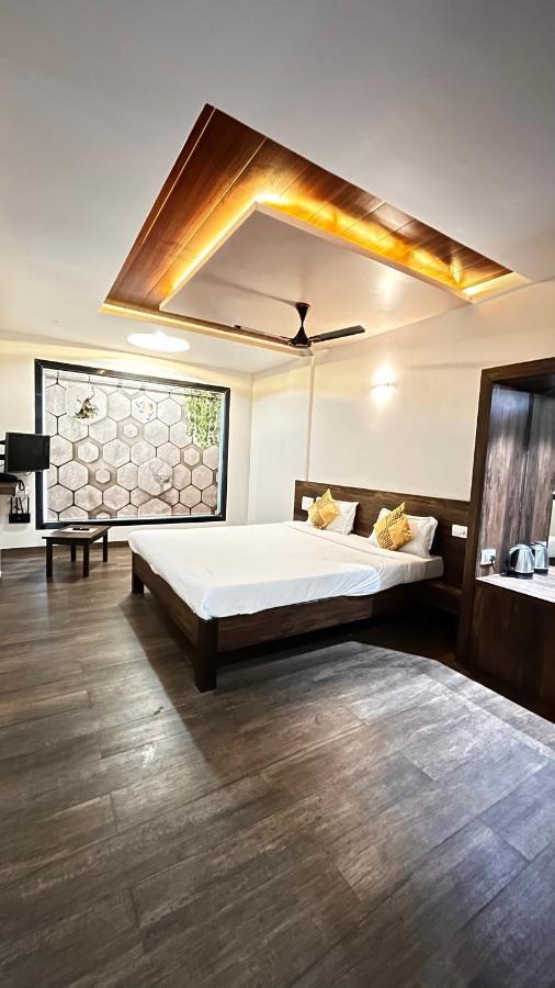 Jimmy Beach Resort Alibag Bagian luar foto